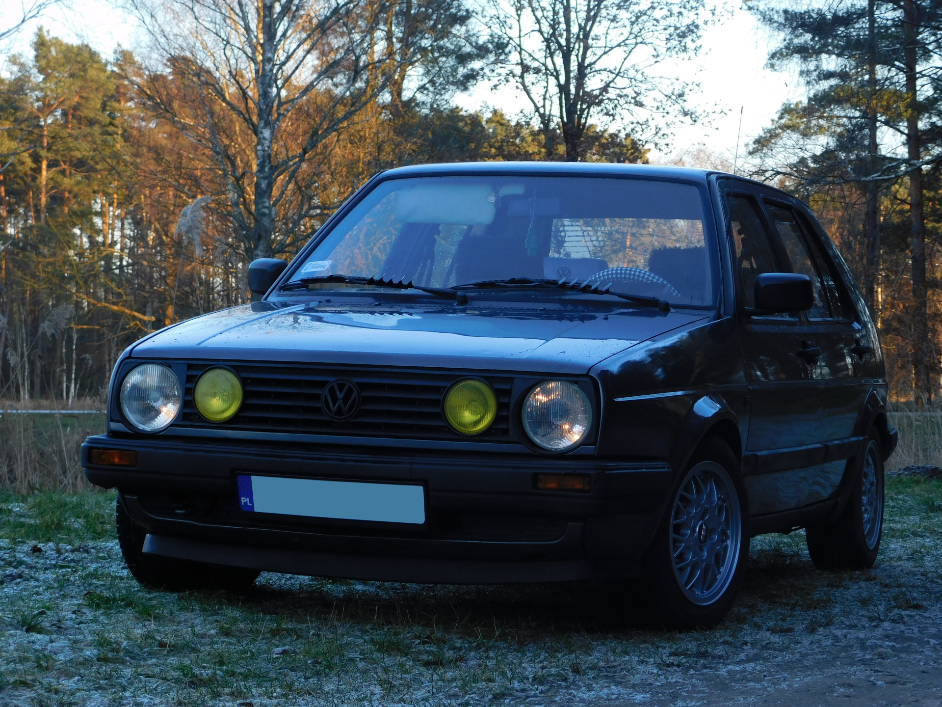 Volkswagen Golf II - profil
