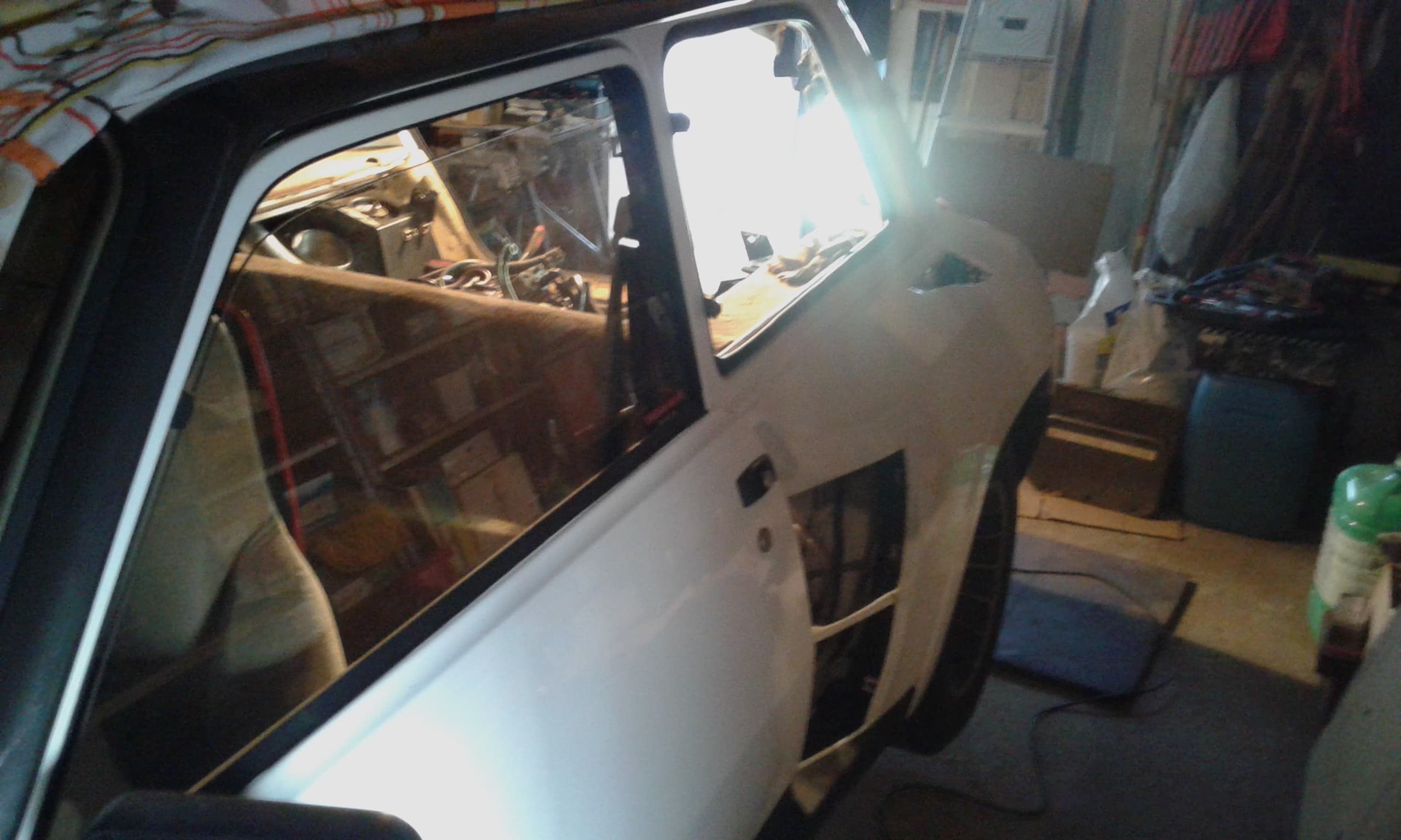 Renault 5 Turbo 2 widok 3/4 strona kierowcy