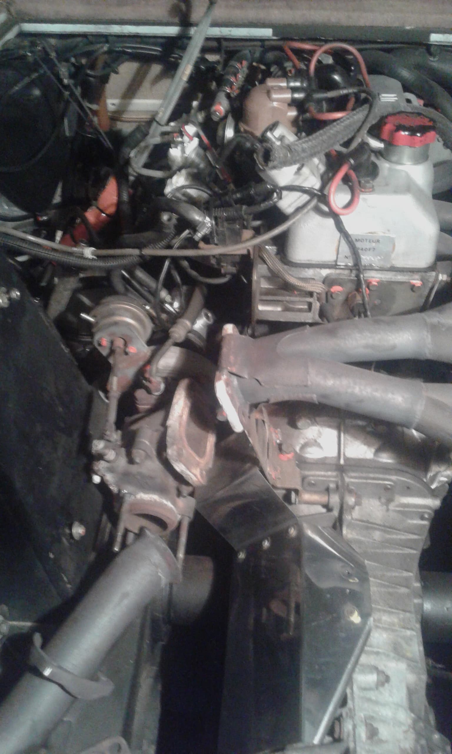 Renault 5 Turbo 2 widok na turbosprężarkę